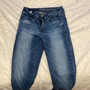American Eagle skinny jeans- size 2